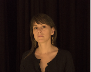 Portrait von Alexandra K, copyright by Loulou D'Aki