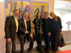 V. l. n. r.: Roman Frankl (Übersetzung), Urs Harnik (Komödie Graz), Meggie W. Wrightt / Magdalena Wołłejko (Autorin), Verlagsleiterin Helen Zellweger, Stefan Moser (Komödie Graz) und Alexandra Frankl (Übersetzung)